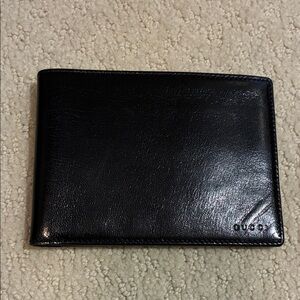 Gucci Black Leather Bifold Wallet👝
